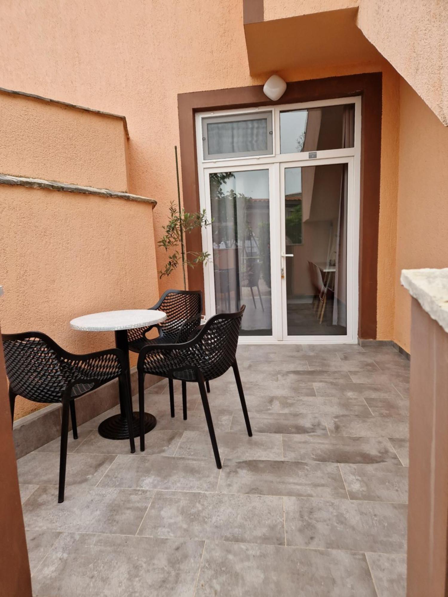 Aurelia Apartments, Vir Dış mekan fotoğraf