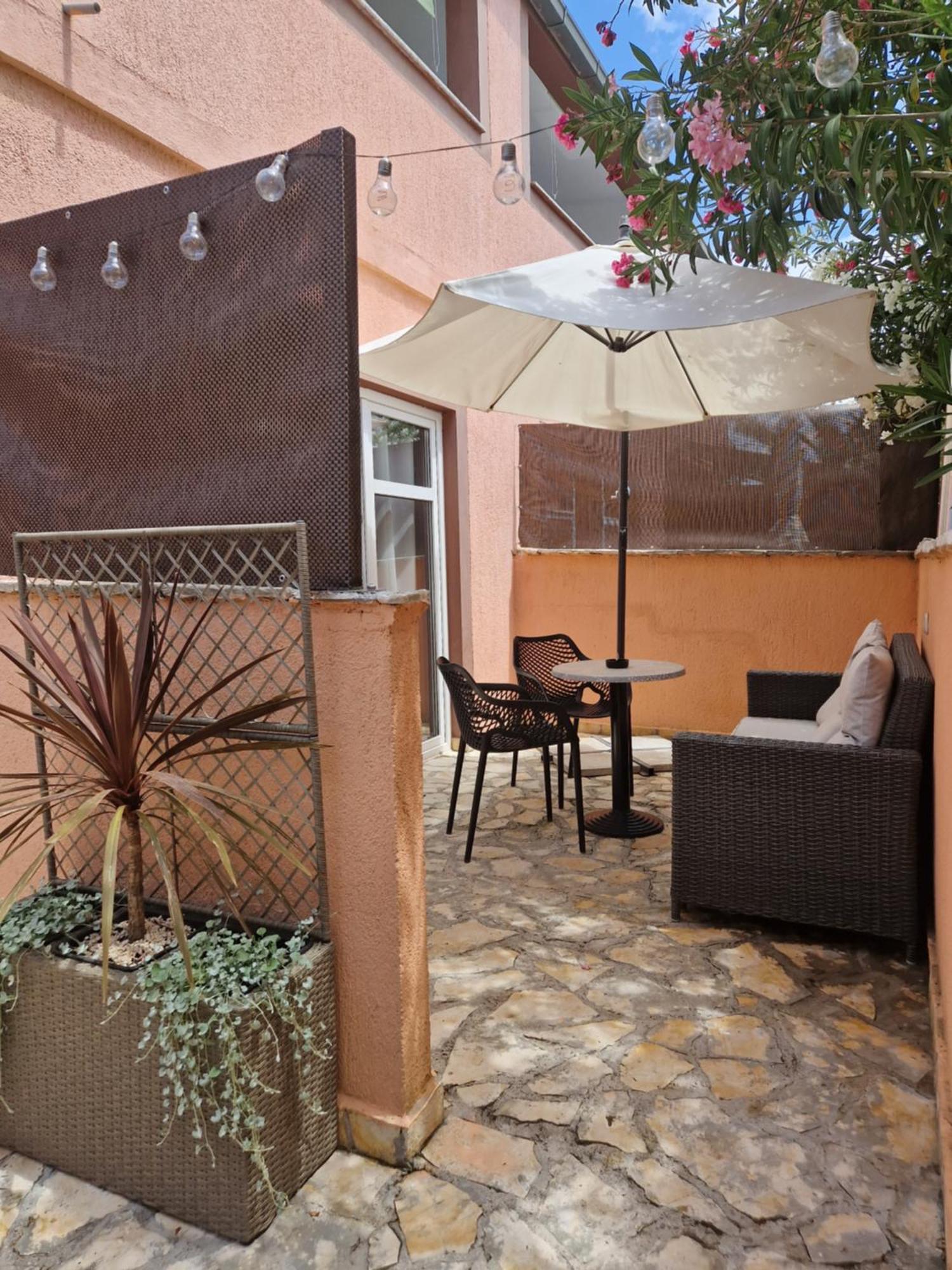 Aurelia Apartments, Vir Dış mekan fotoğraf