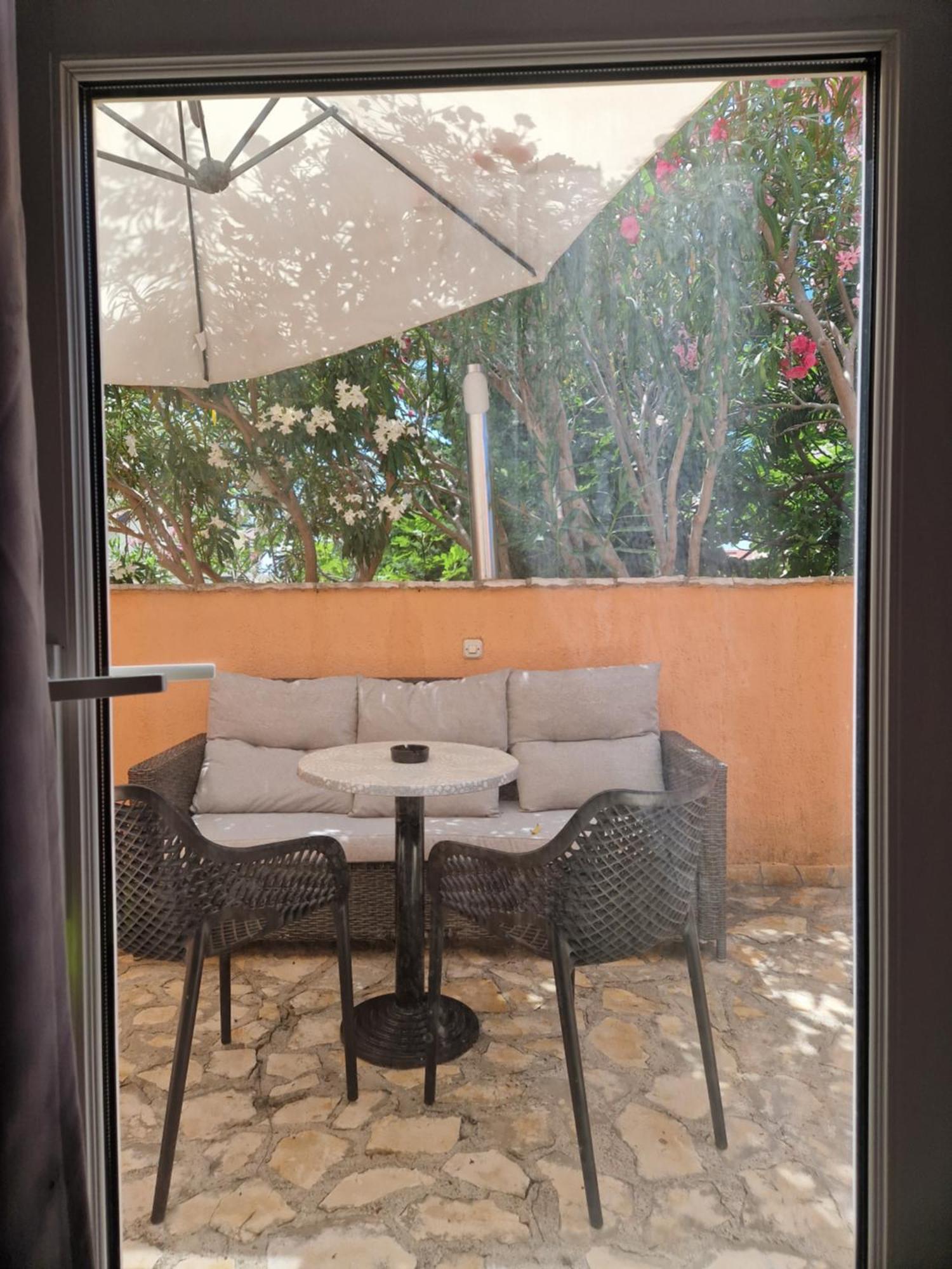 Aurelia Apartments, Vir Dış mekan fotoğraf